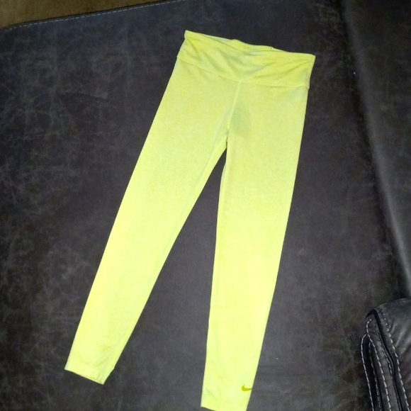 NWOT Girls Nike Dri Fit legging neon green size small - Picture 1 of 4